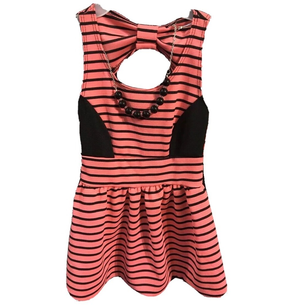 Pink Crush Girls Dress with Detachable Necklace New with Tags 4 Pink Black Cute